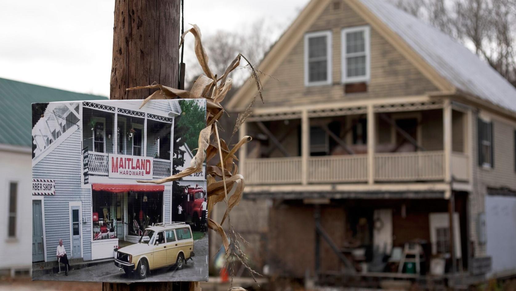Vermont town draws 'Beetlejuice' fans to iconic horror movie site